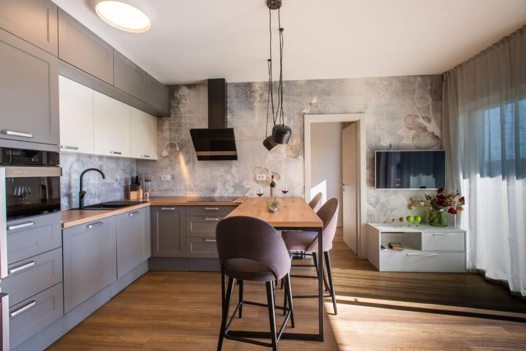Apartman Anja, Apartman S Pogledom Appartamento Traù Esterno foto